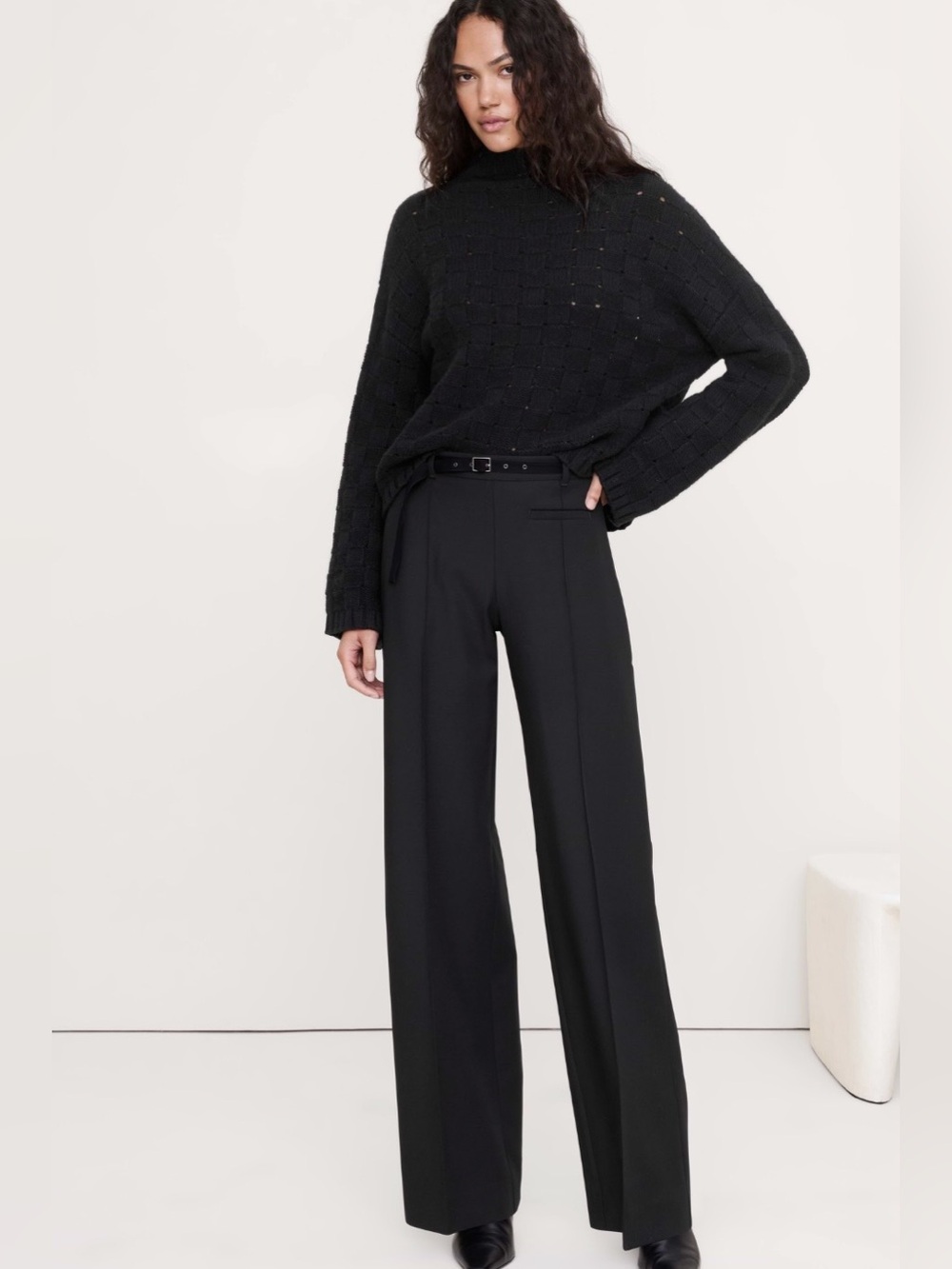 NWT-Banana Republic Black Mid-Rise Wide-Leg City Stretch Pant, Size 2